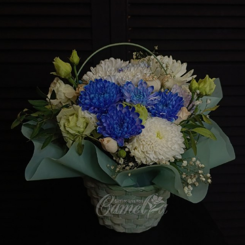 Бело‑синяя симфония